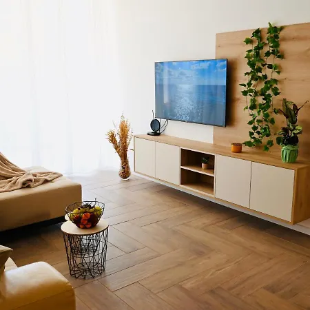 Apartament Adorable *